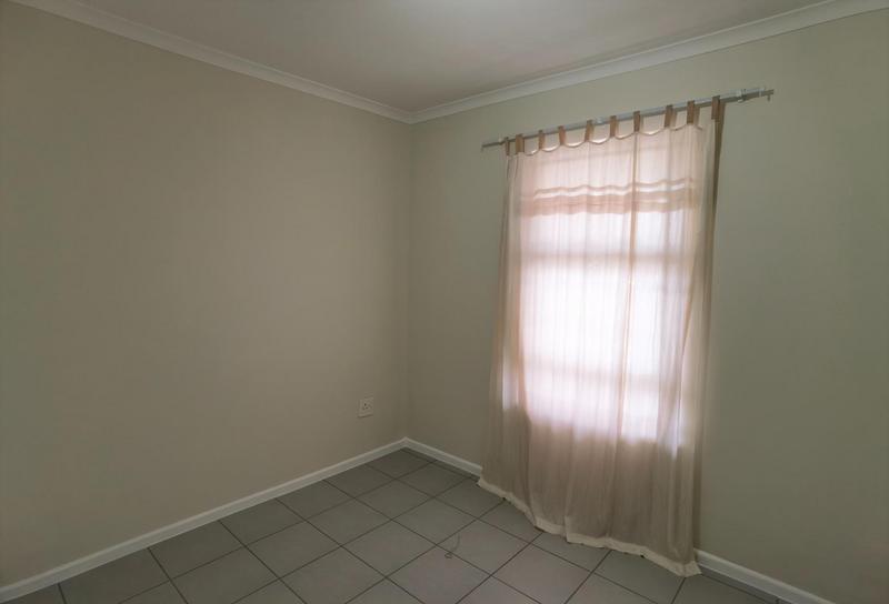 2 Bedroom Property for Sale in Kensington Western Cape